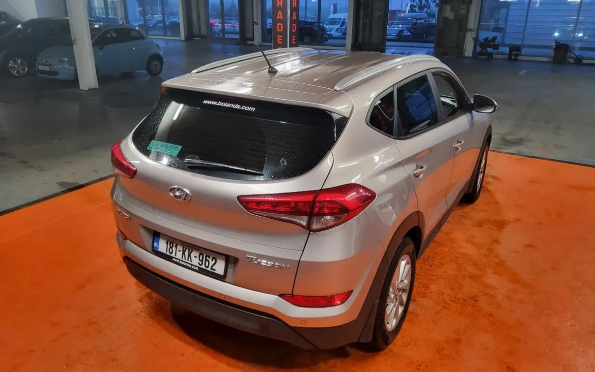 Hyundai Tucson 1.7 D Comfort Plus - Image 3