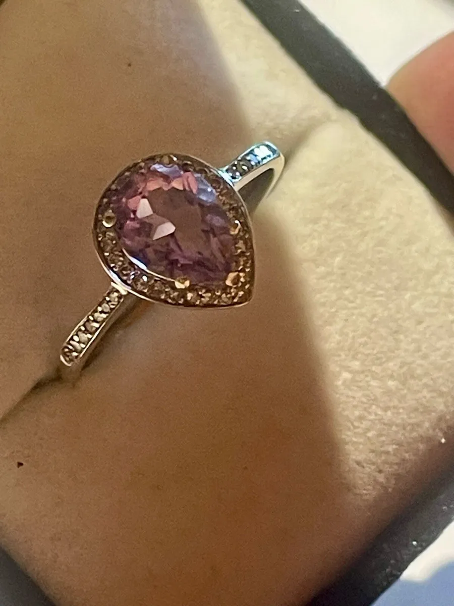 9ct  Amethyst White gold Ring - Image 3