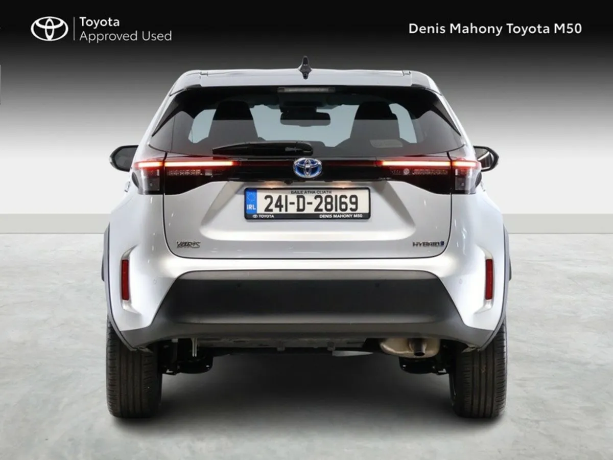 Toyota Yaris Cross Sol Hybrid - Image 4
