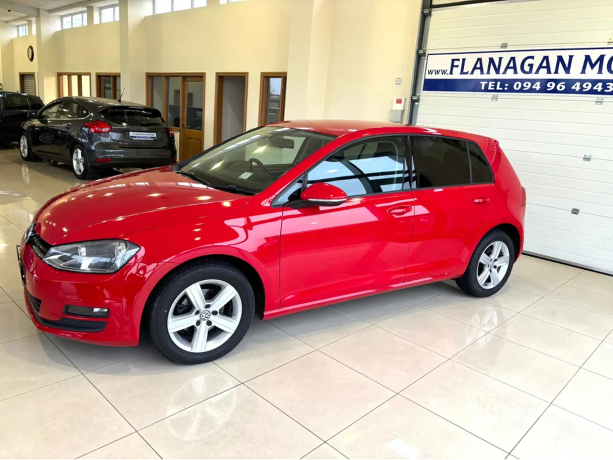 Volkswagen Golf 1.6 TDI MATCH BLUEMOTION 105PS 5 5 - Image 3