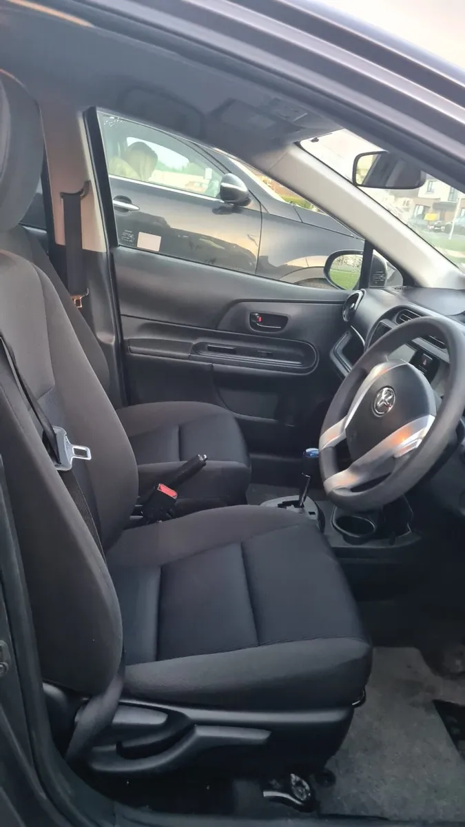 Toyota aqua 1.5 Ada - Image 3