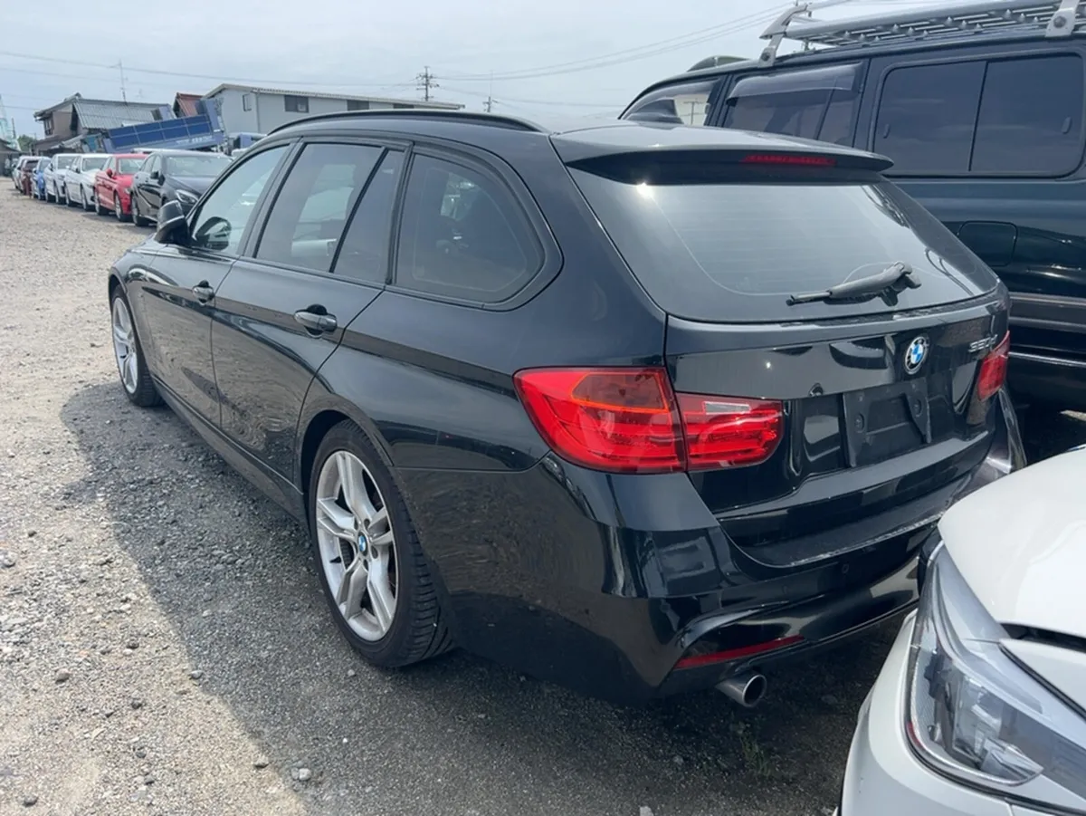 BMW 3-Series M-SPORT 320D TOURING 2.0 DIESEL AUTOM - Image 2
