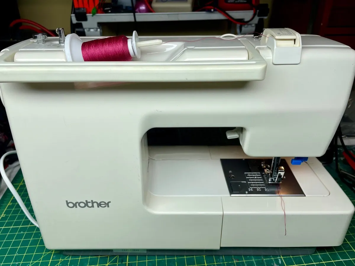 Brother Compal Sovereign Sewing machine - Serviced - Image 2
