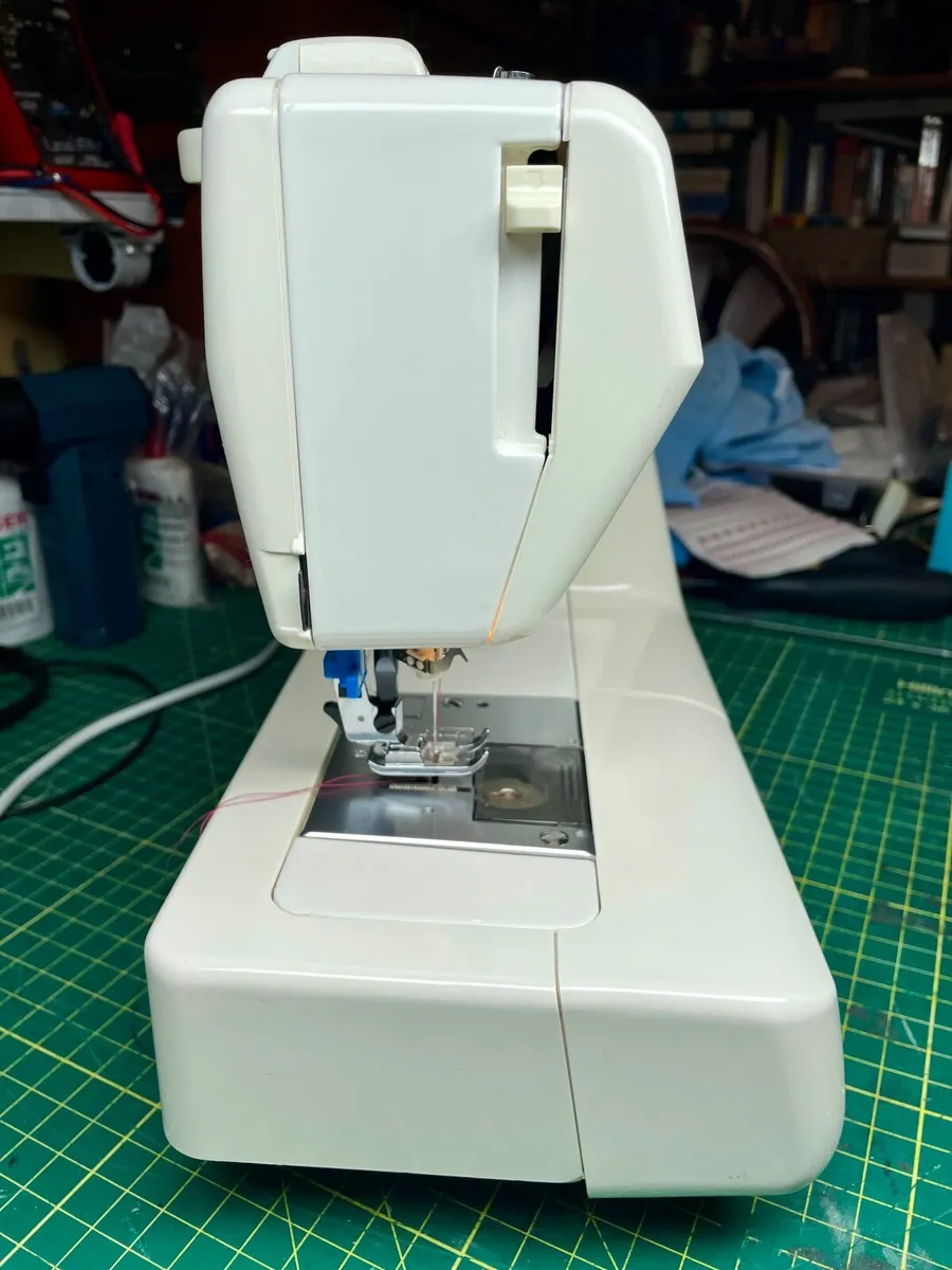Brother Compal Sovereign Sewing machine - Serviced - Image 3