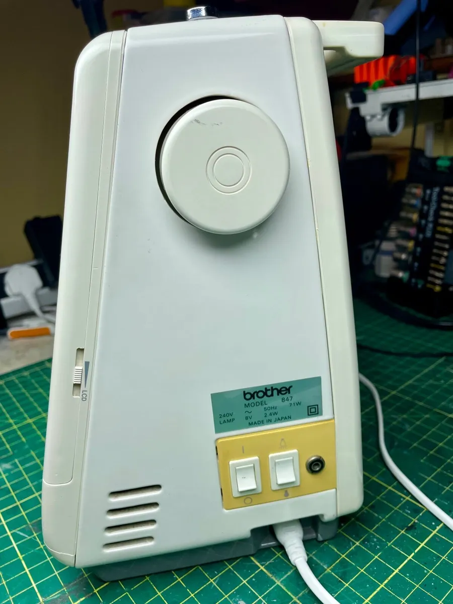 Brother Compal Sovereign Sewing machine - Serviced - Image 4