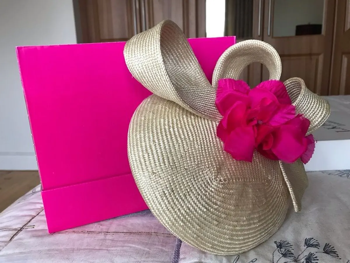 Hat designer Wendy Louise - Image 1