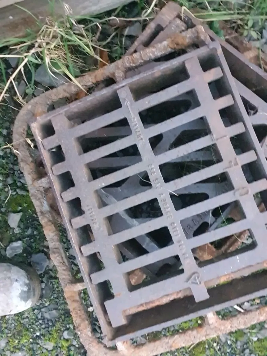 Gully grate