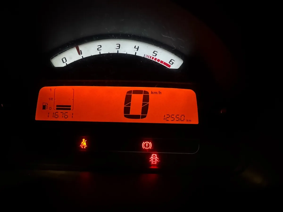 2008 Citroen C3 1.4 HDI Hatchback - Image 2