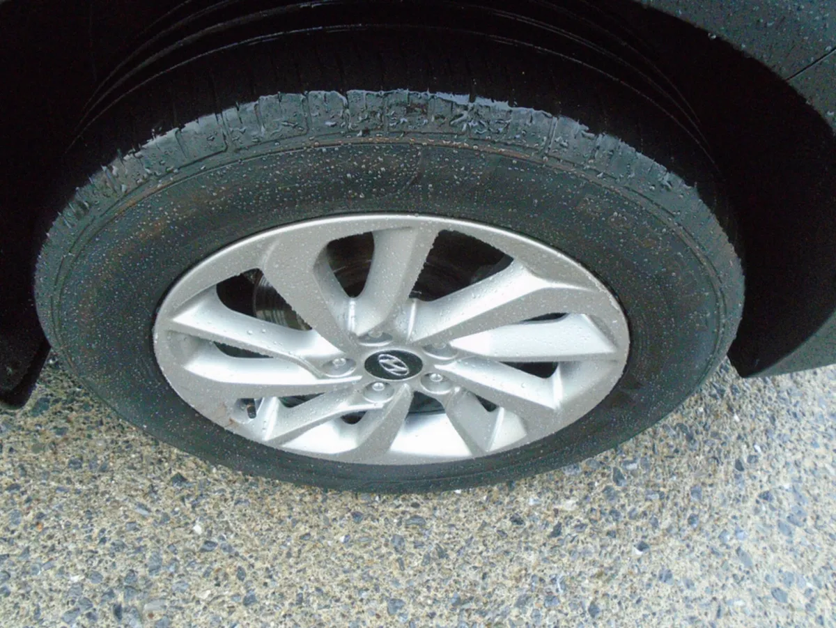 Hyundai Tucson COMFORT PLUS 5DR - Image 4