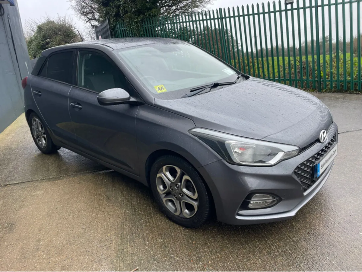 Hyundai i20 ACTIVE DELUXE PLUS 5DR LOW KMS 1 OWNER - Image 3
