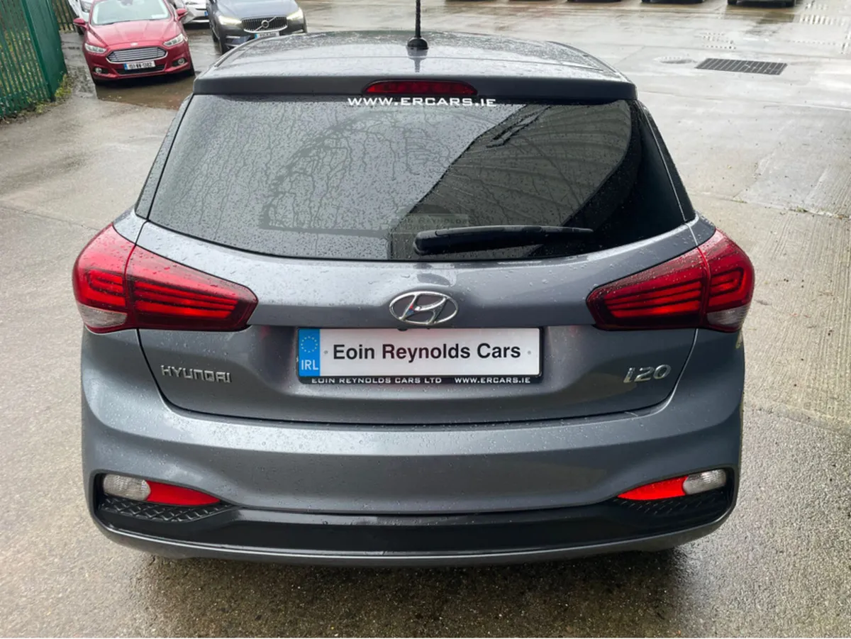 Hyundai i20 ACTIVE DELUXE PLUS 5DR LOW KMS 1 OWNER - Image 4
