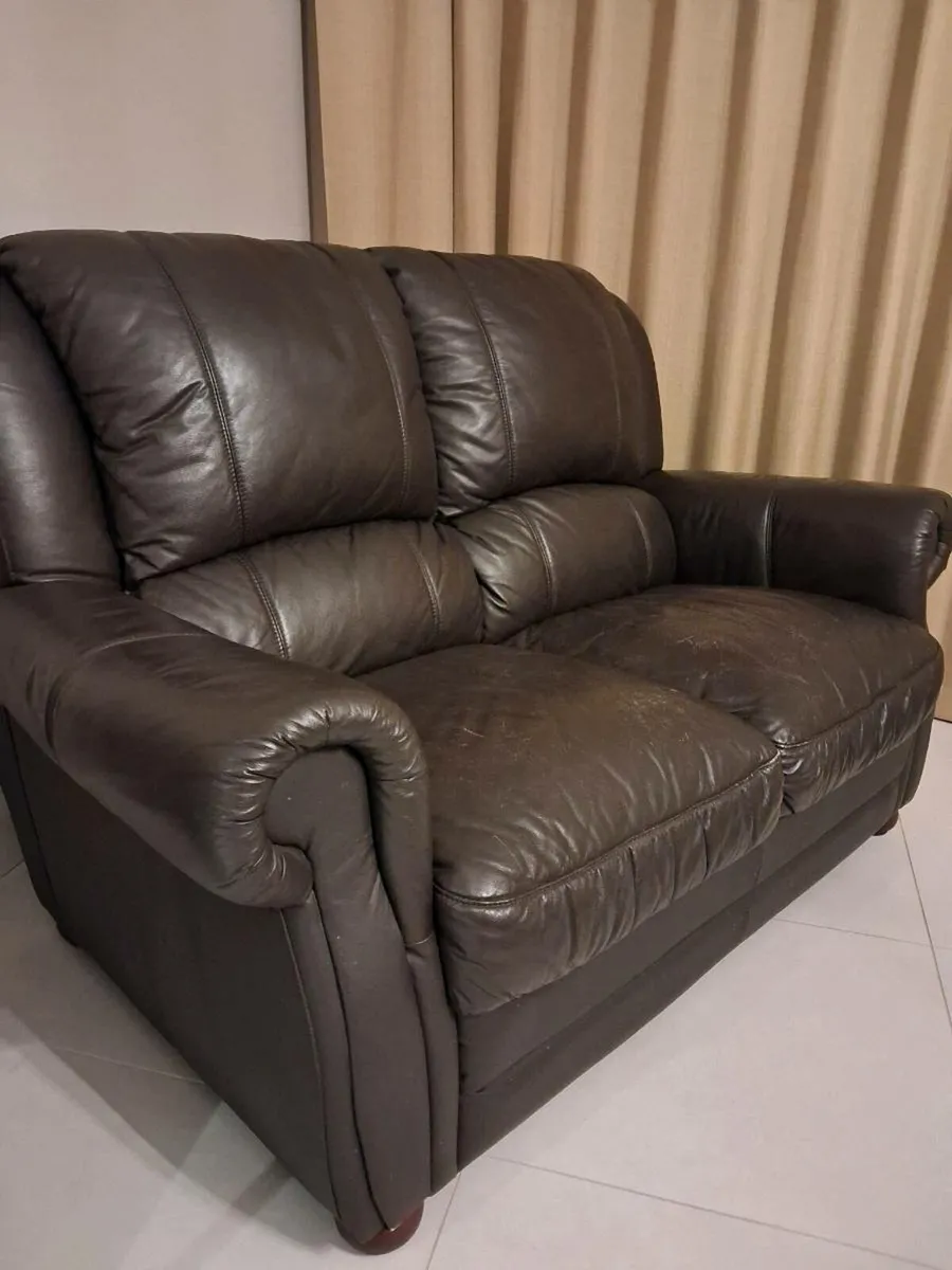 2 seater leather couch - Image 2