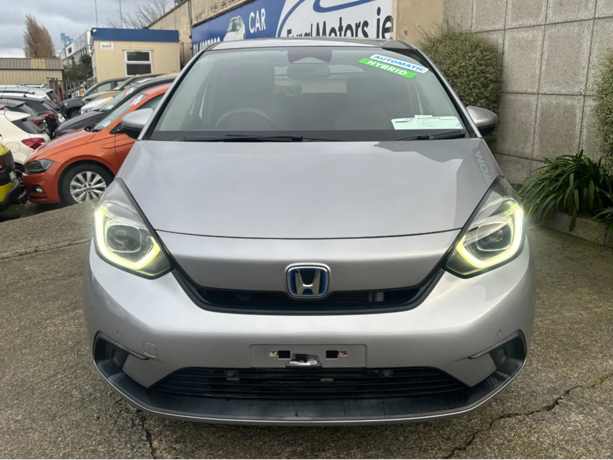 Honda Fit AUTOMATIC HYBRID 1.5 PETROL //KEYLESS EN - Image 2