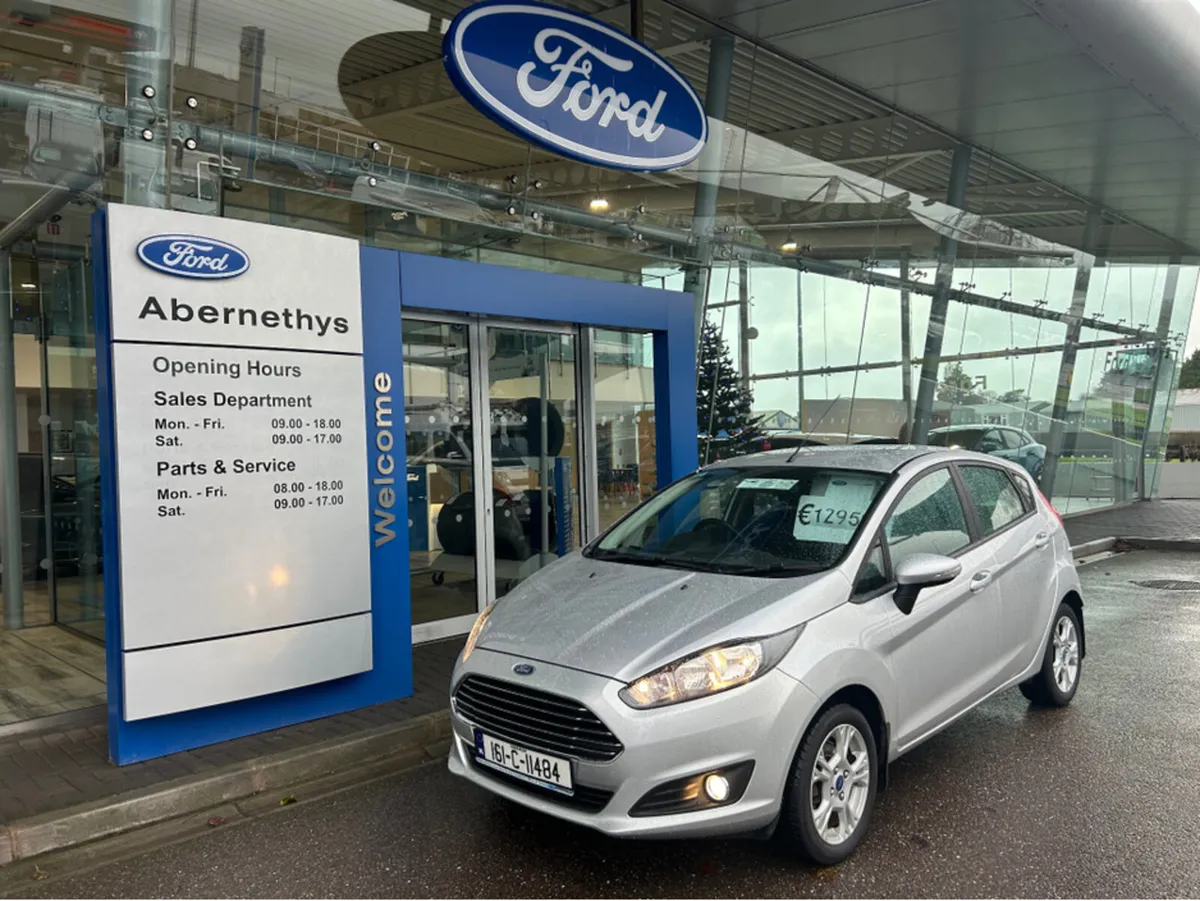Ford Fiesta ZETEC 1.25 60PS M5 5DR MCA 4DR - Image 1
