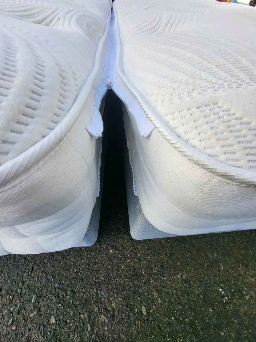 2 Single/King Bed - Image 2