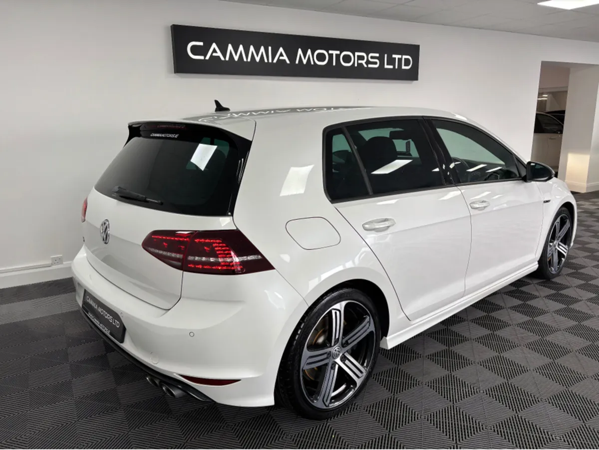 Volkswagen Golf *VOLKSWAGEN GOLF R* *PEARL WHITE* - Image 3