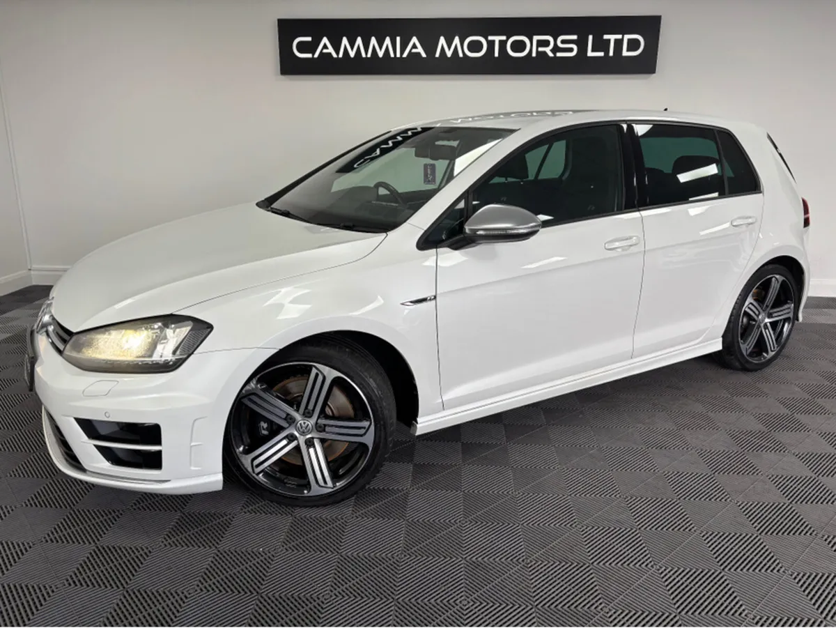 Volkswagen Golf *VOLKSWAGEN GOLF R* *PEARL WHITE* - Image 2