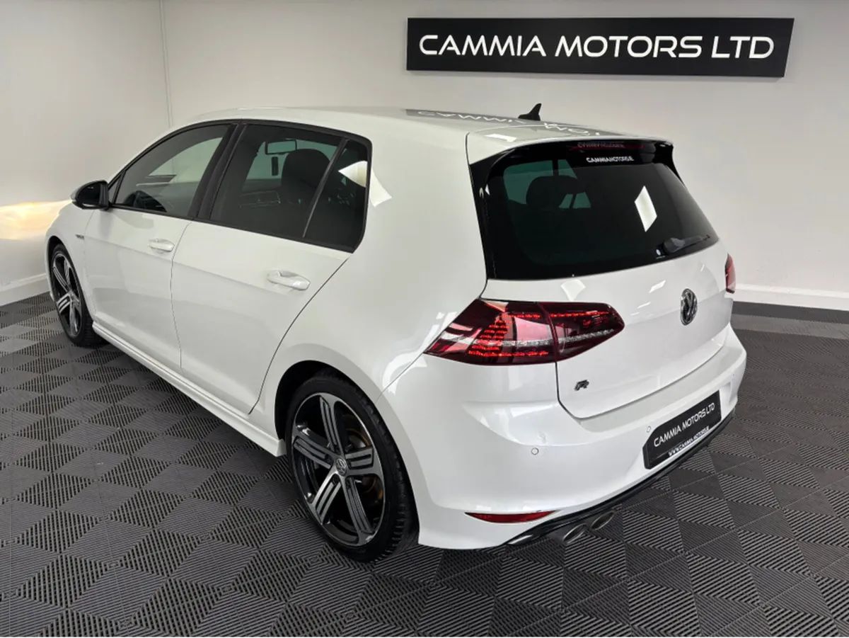 Volkswagen Golf *VOLKSWAGEN GOLF R* *PEARL WHITE* - Image 4