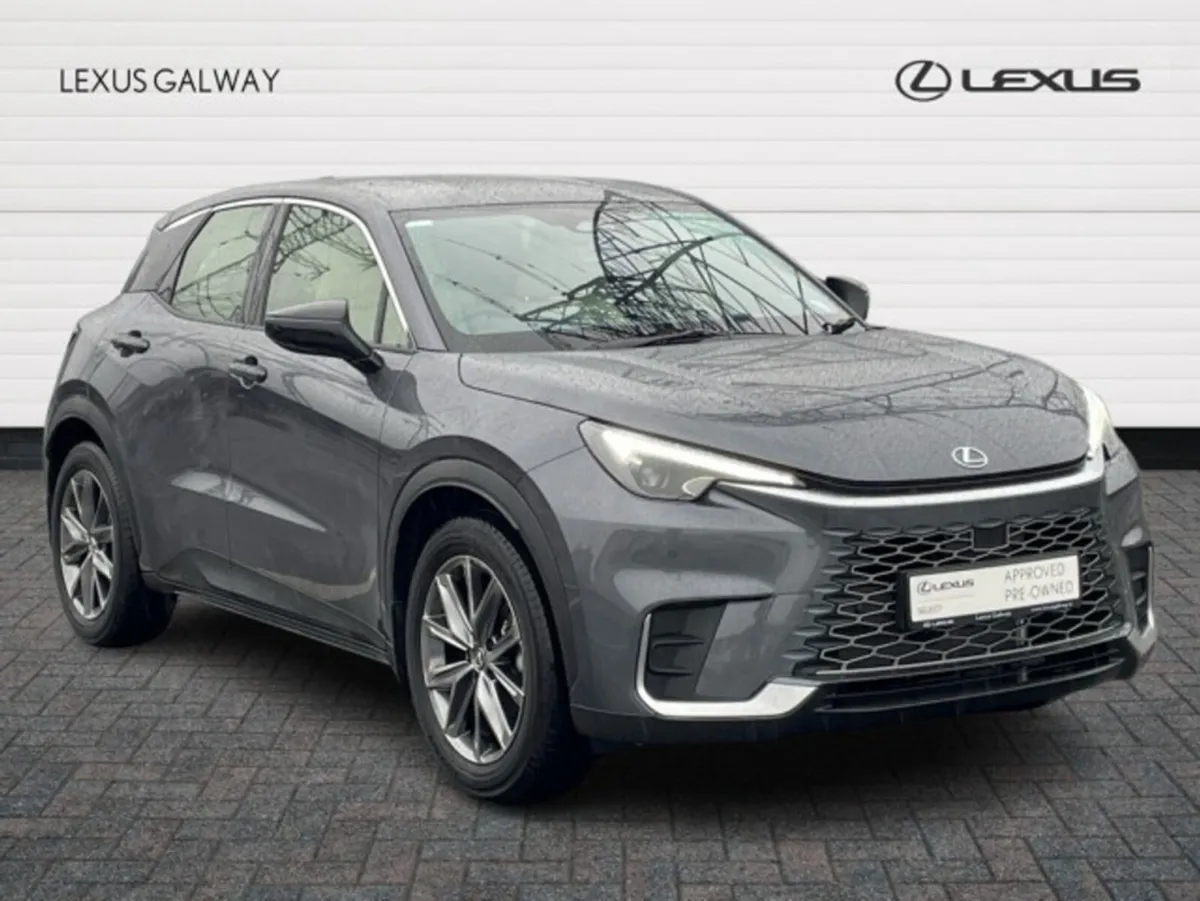 Lexus LBX LBX 1.5H ELEGANT // Remote Central Locki - Image 1