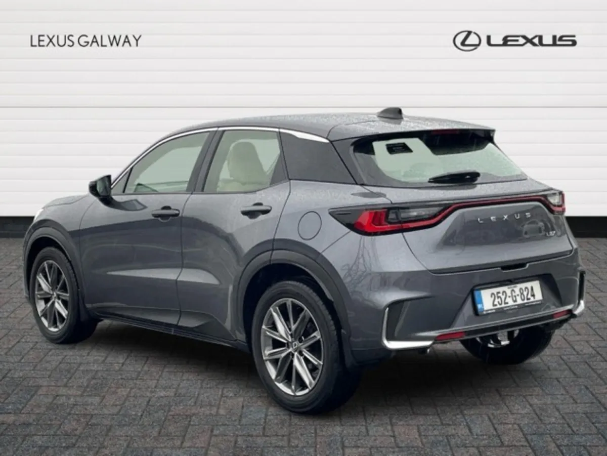 Lexus LBX LBX 1.5H ELEGANT // Remote Central Locki - Image 2