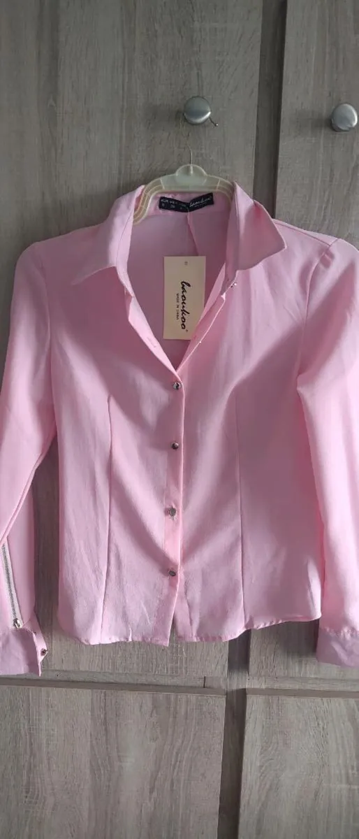 New shirt size fits Xs s s sm - Image 3