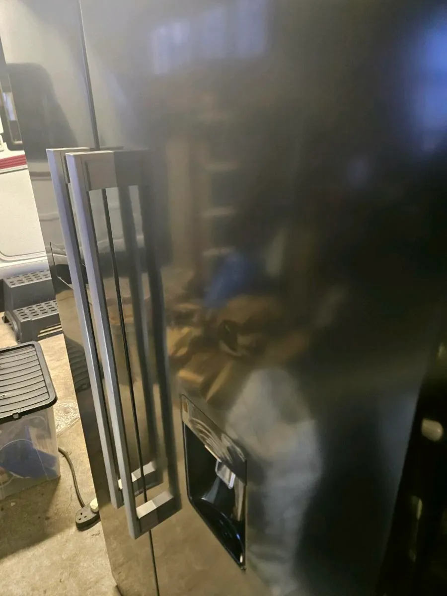 Swan fridge frezzer - Image 3