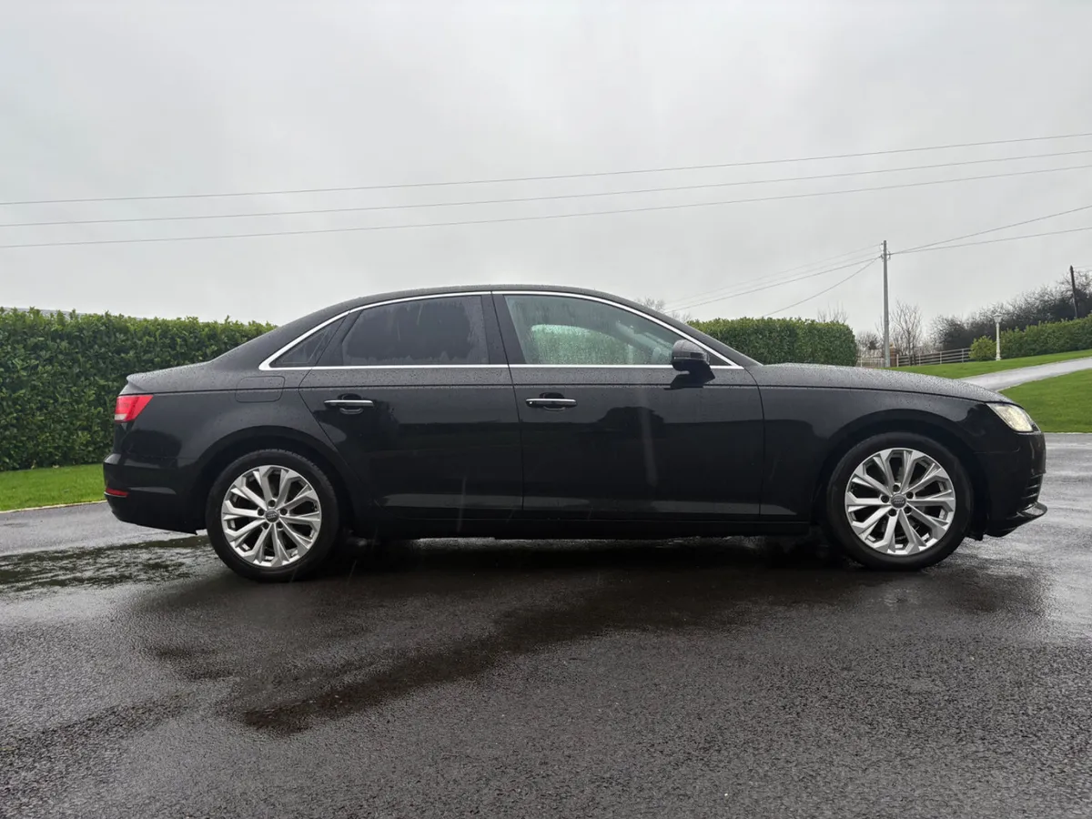 Audi A4 2017 - Image 3