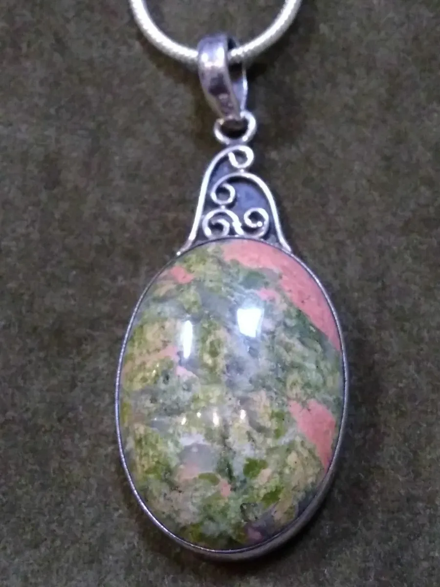 Vintage 925 Silver Unikite Necklace - Image 1