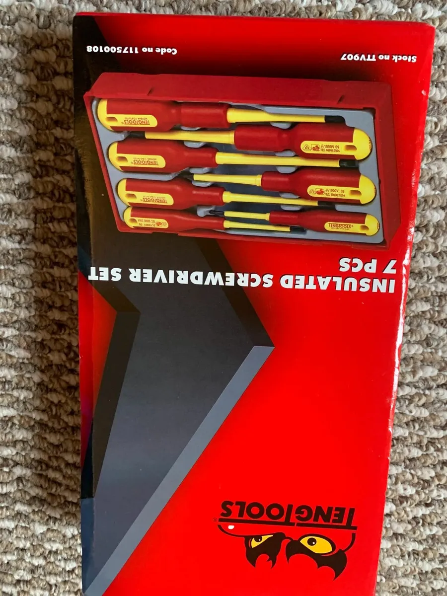 Teng Tool Insulated  7 Piece Screw Driver SET - Image 2