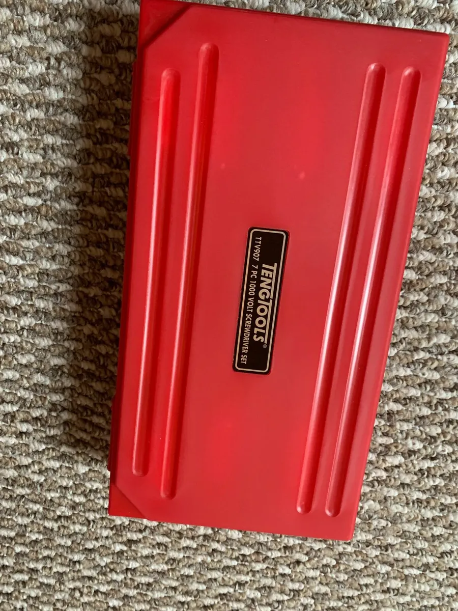 Teng Tool Insulated  7 Piece Screw Driver SET - Image 3