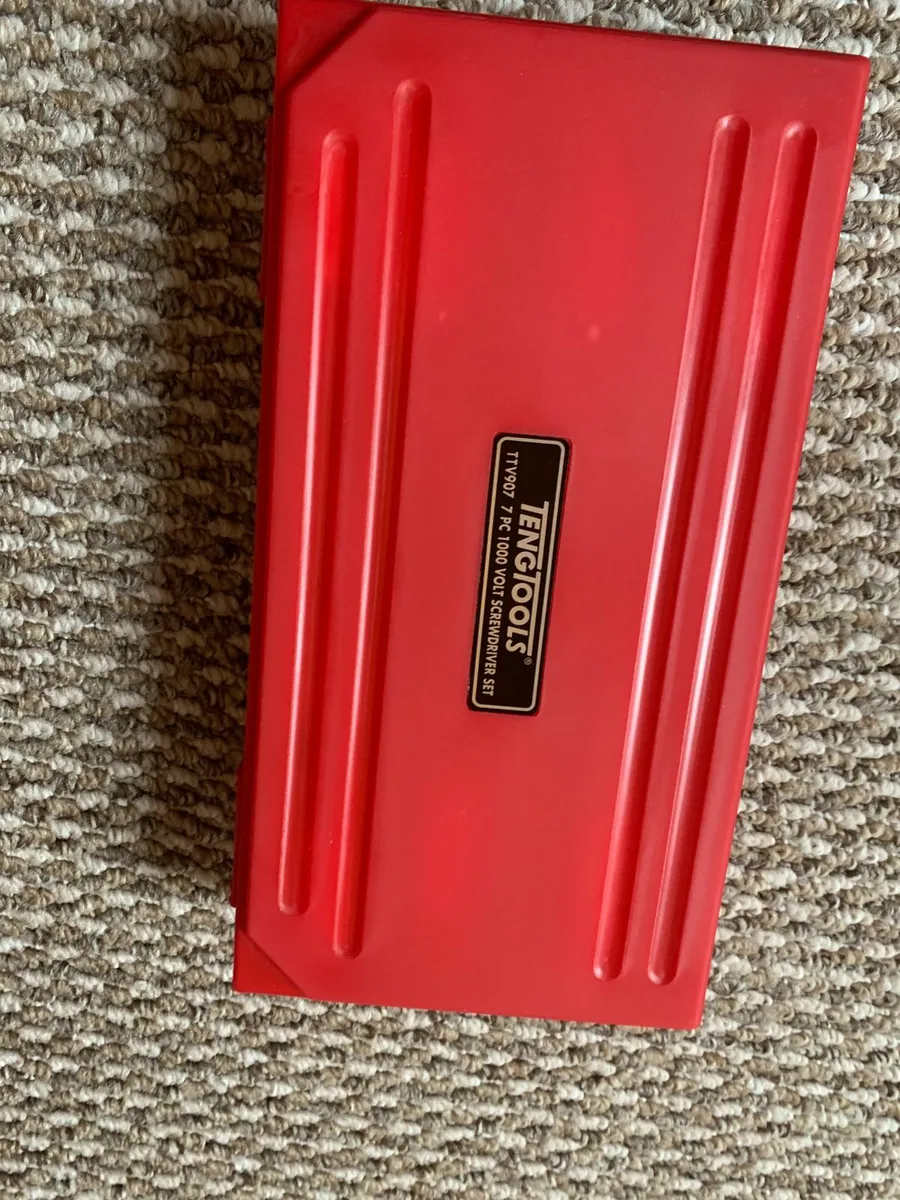 Teng Tool Insulated  7 Piece Screw Driver SET - Image 4