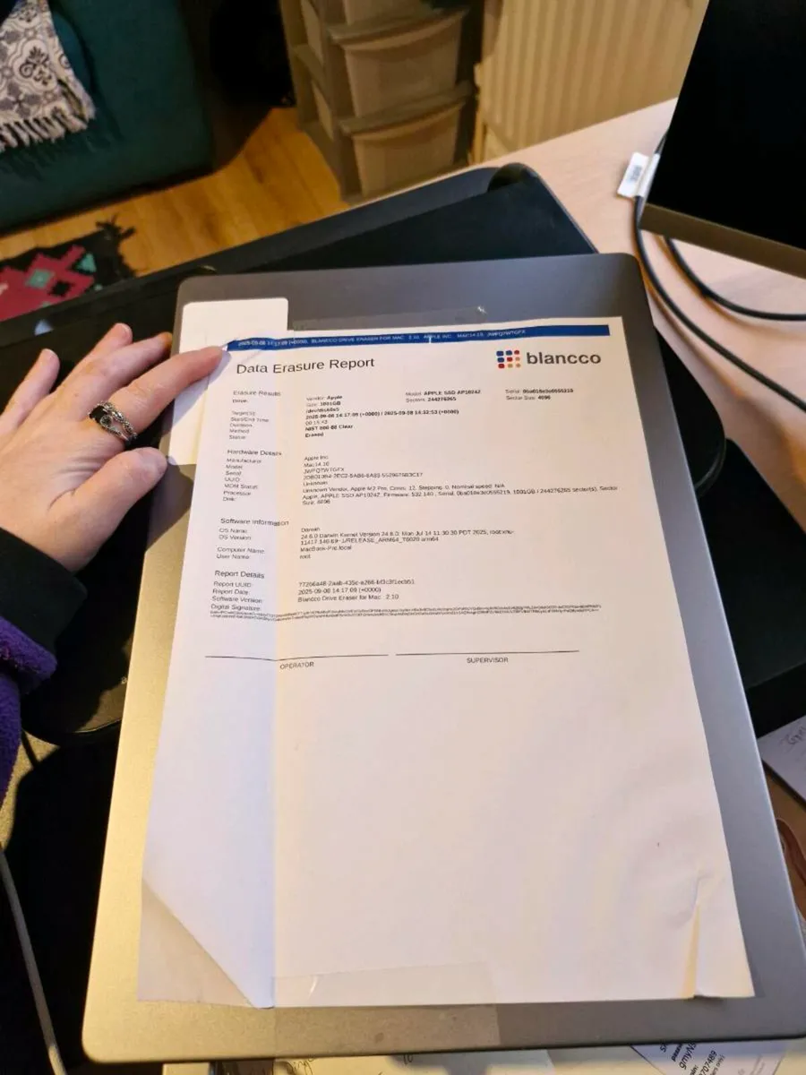 Macbook pro M2 2023 1TB SSD 16GB RAM - Image 3