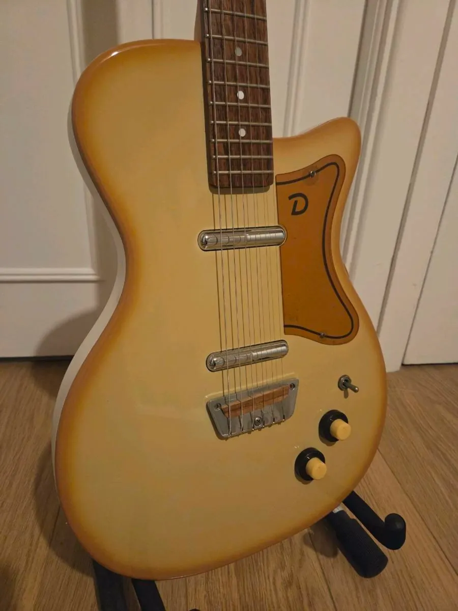 Danelectro U2 - Image 3