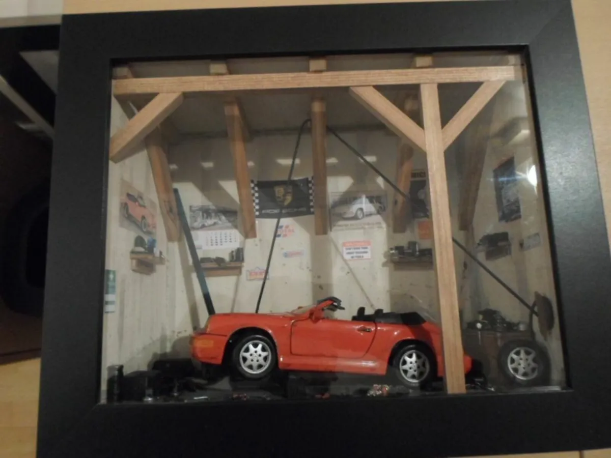 Model Car Garage Porsche 911 Cabriolet Red Unique - Image 2
