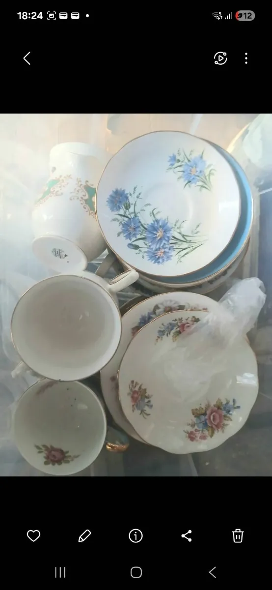 Vintage china & decor - Image 1