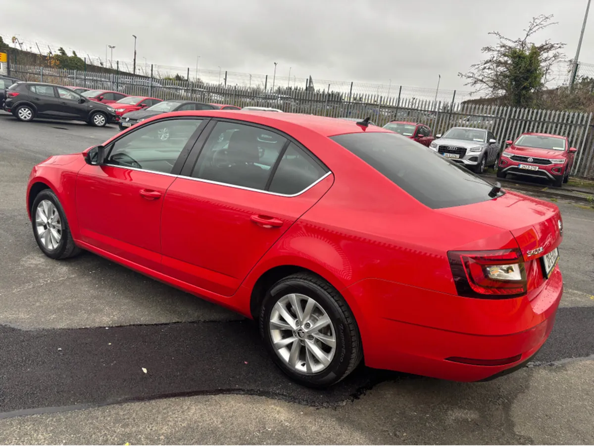 Skoda Octavia AMBITION 1.0 TSI 115HP 4DR - Image 2