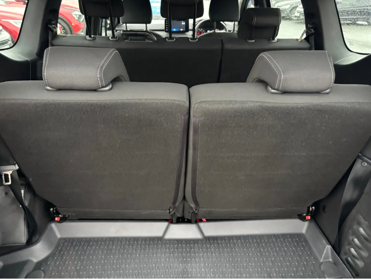 Dacia Jogger EXTREME SE TCE 110 5DR 7 seater fully - Image 2