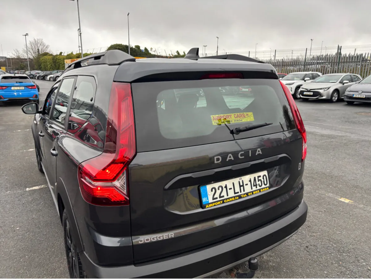 Dacia Jogger EXTREME SE TCE 110 5DR 7 seater fully - Image 3