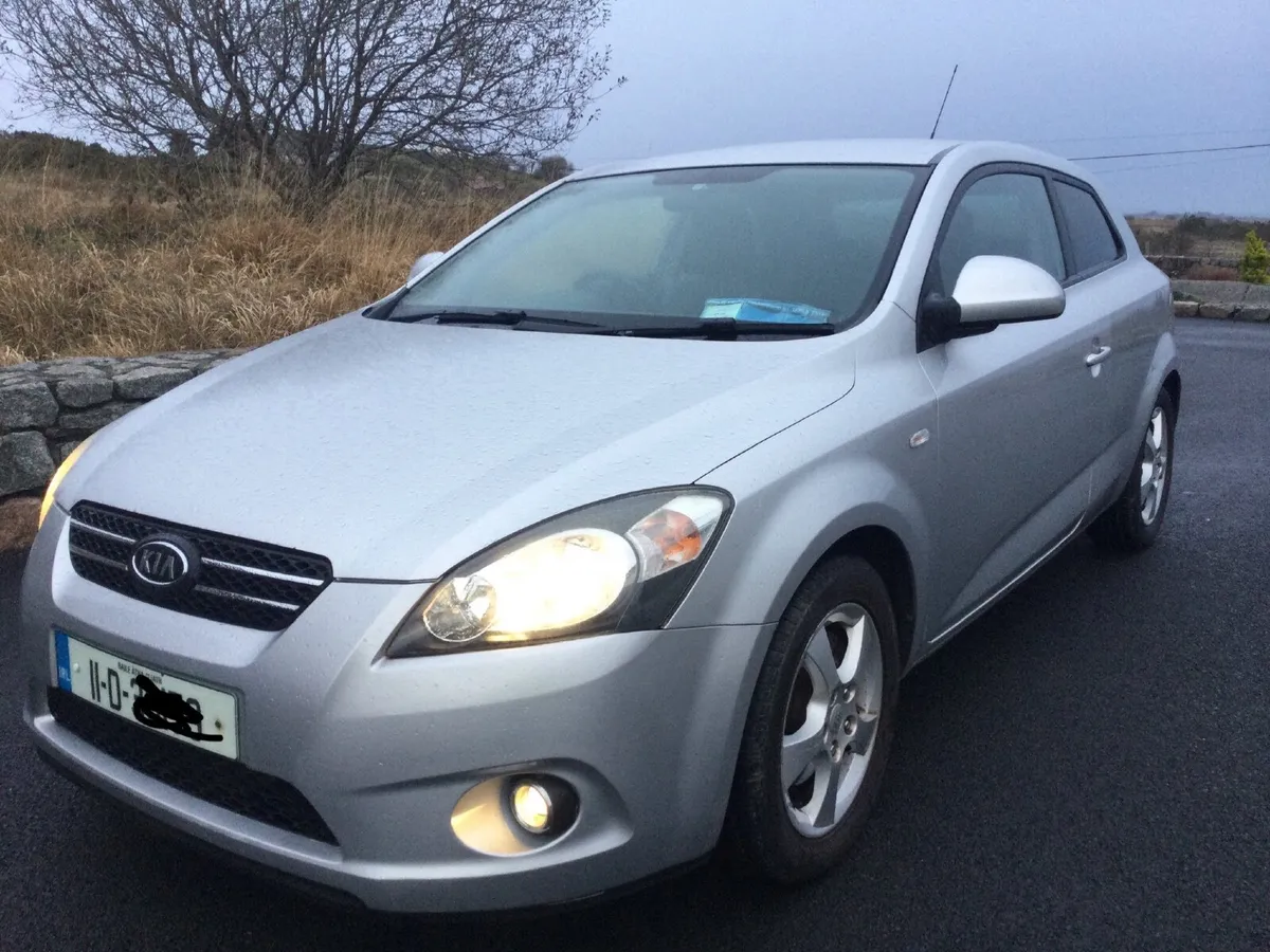 2011 Kia Ceed - Image 1