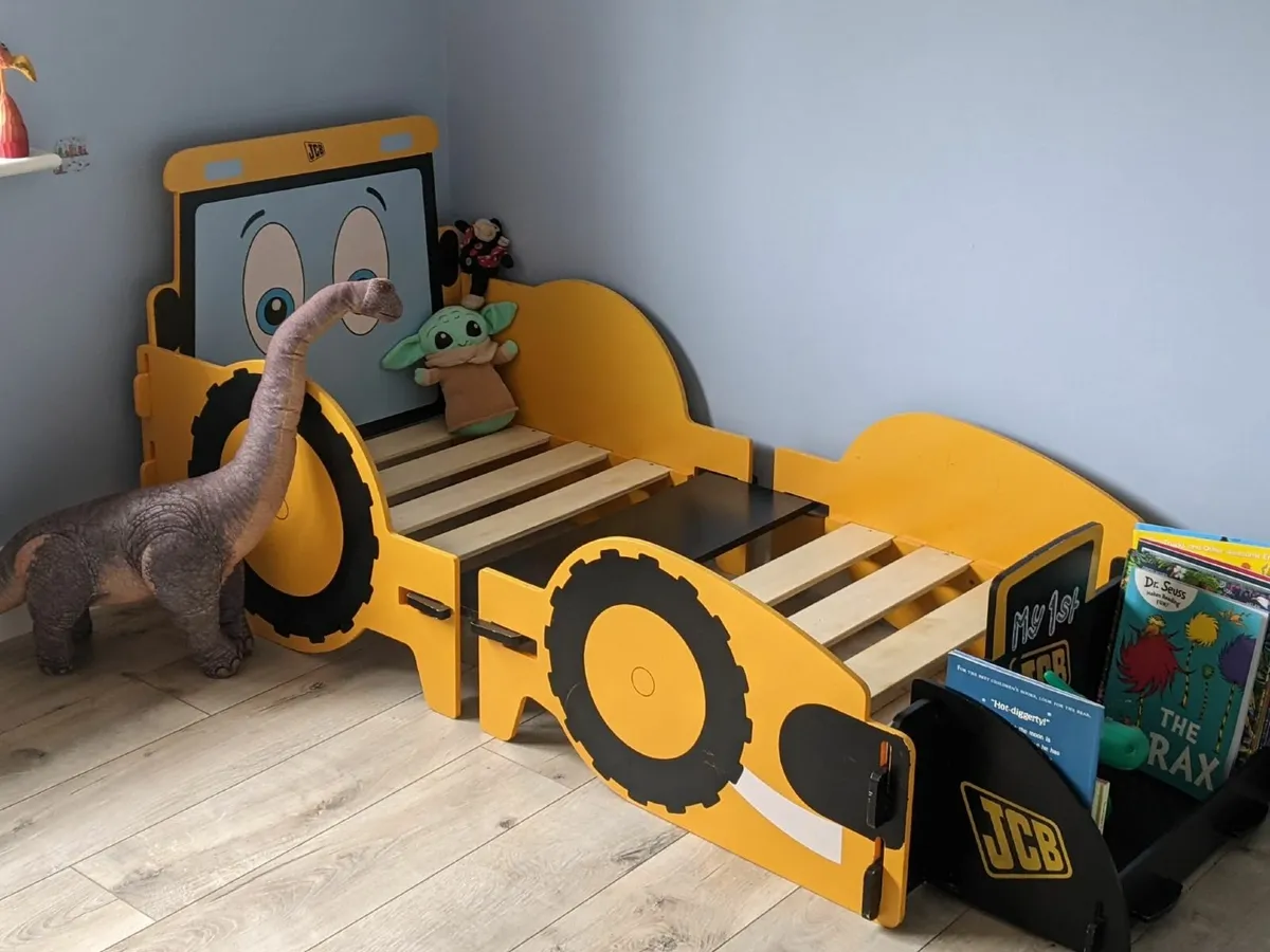 JCB Toddler Bed - Image 2