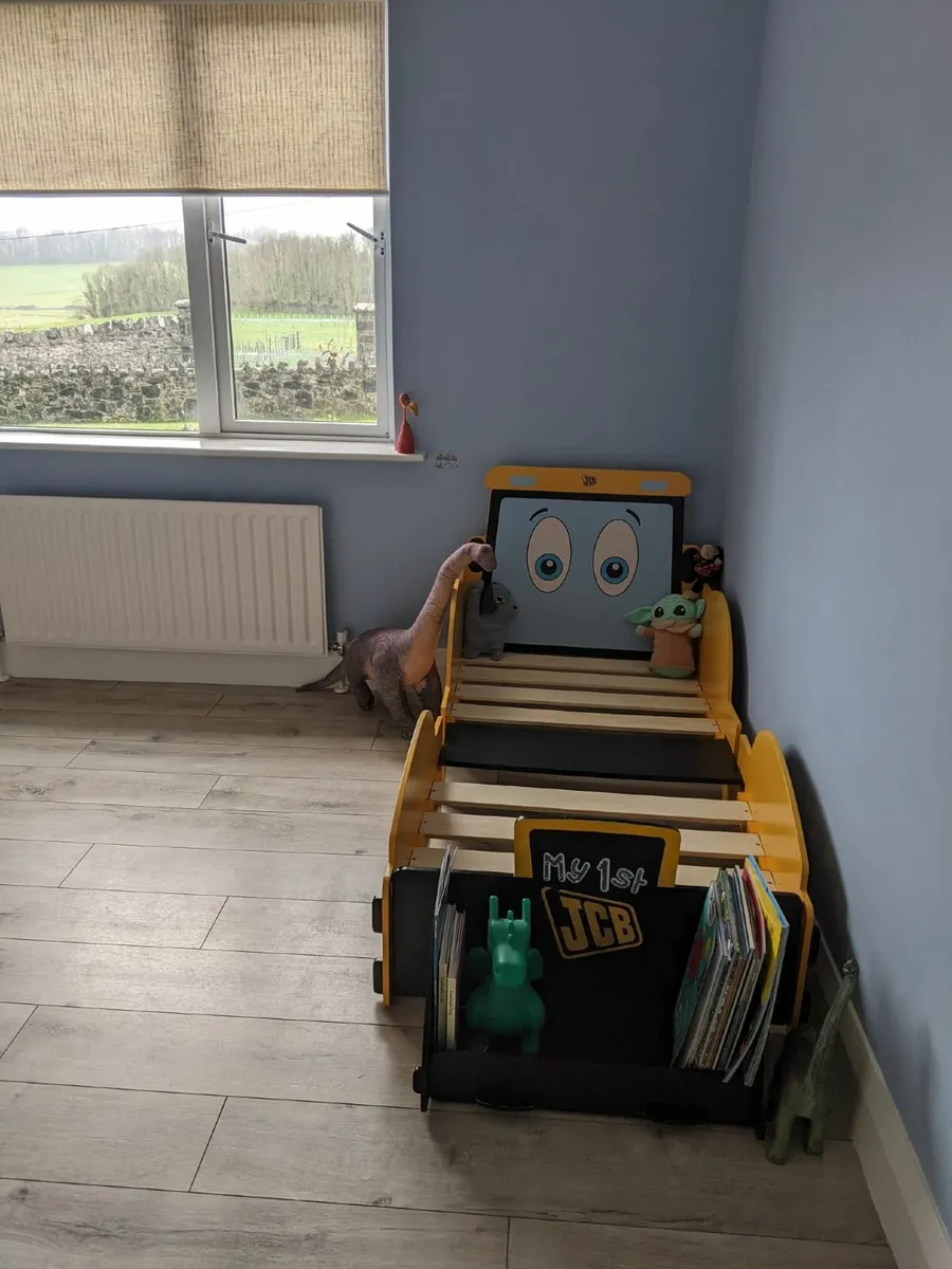 JCB Toddler Bed - Image 4