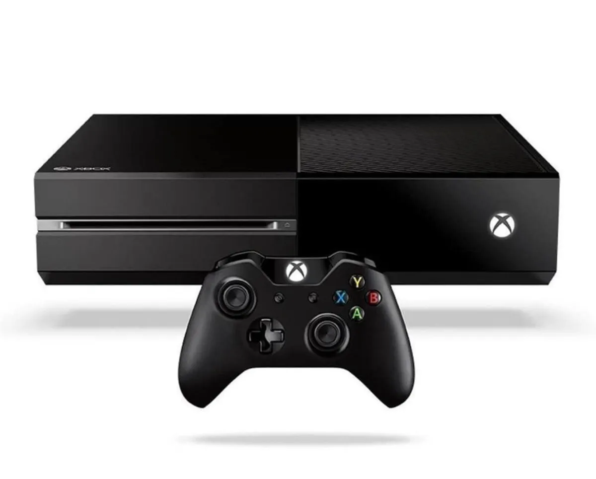 Xbox One with controller - Image 1