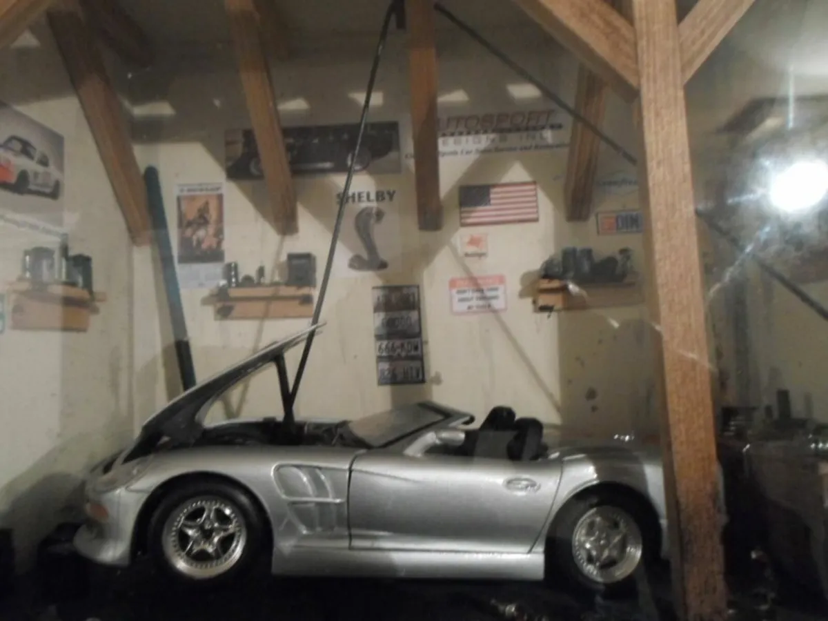 Model Car Garage Shelby GT1 Silver Unique Gift - Image 2