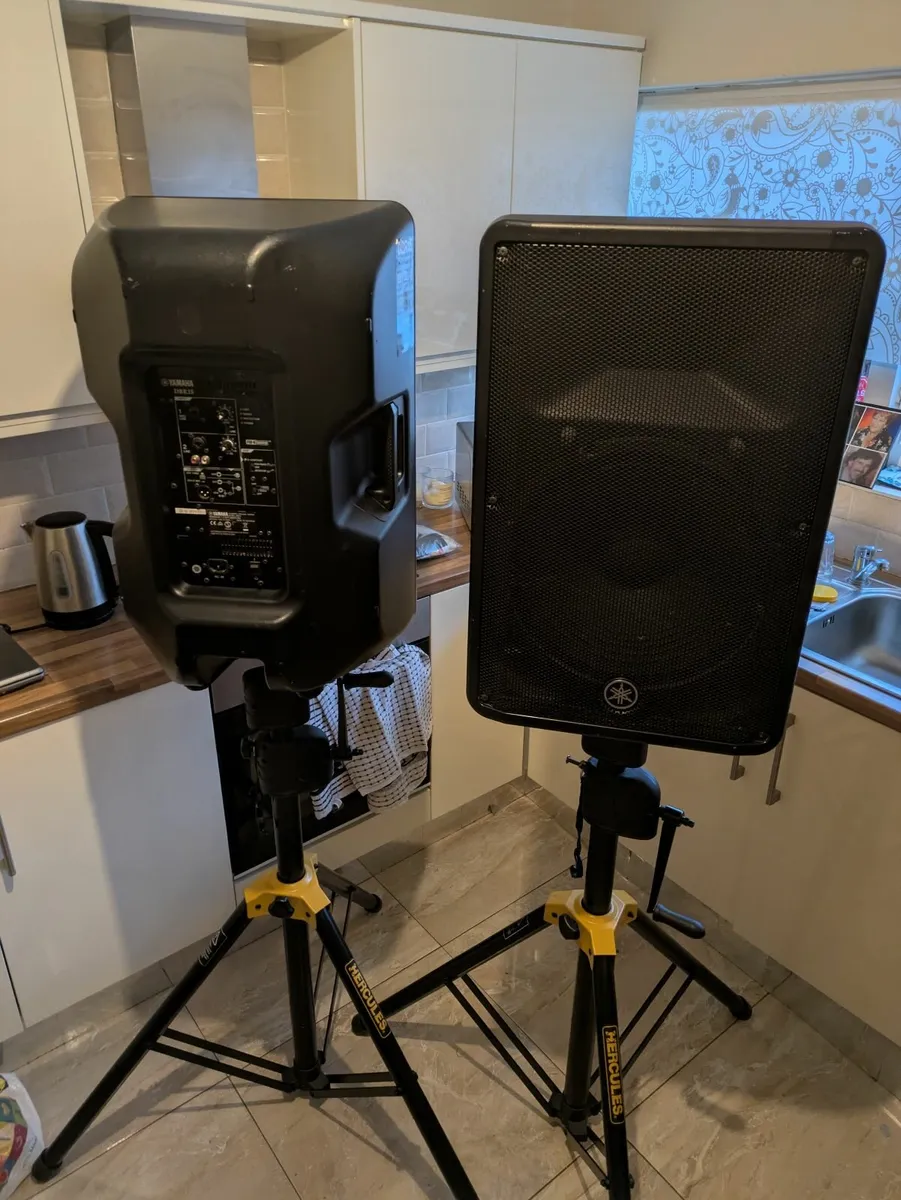 Yamaha DBR 15 Speakers. Hercules Speaker Stands. - Image 4