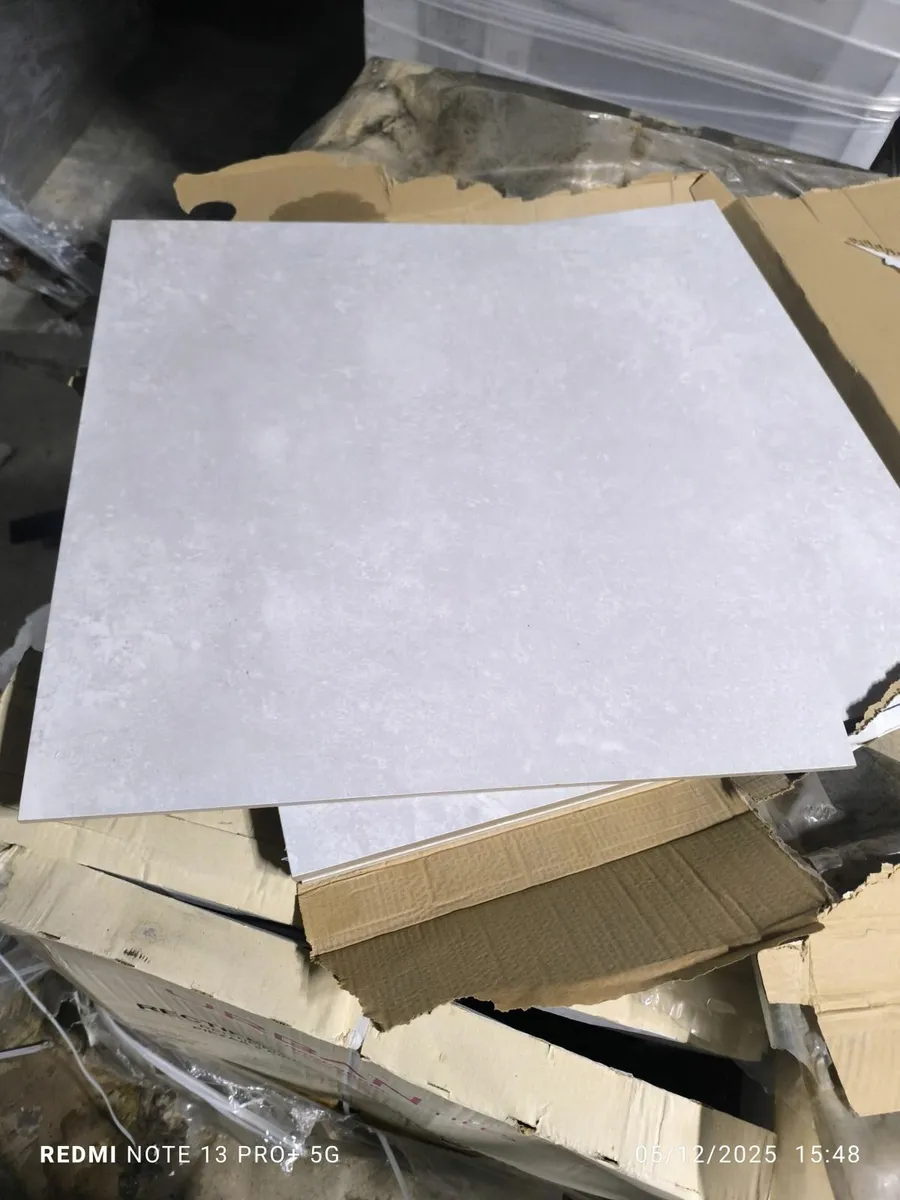 Porcelain tiles - Image 2