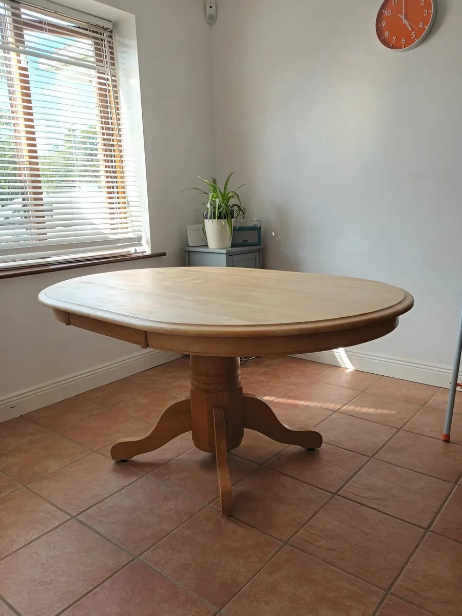 WOODEN pedestal table for sale. - Image 1