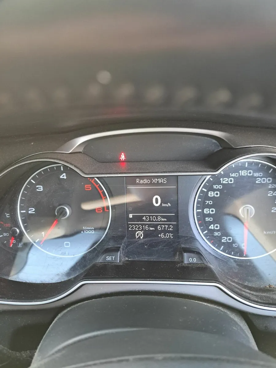 Audi A4 2012 - Image 2