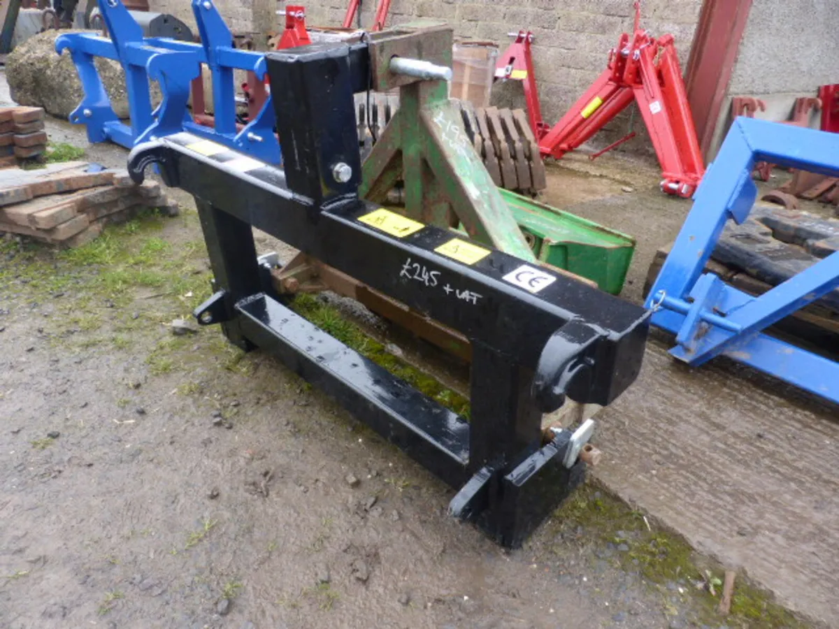 Euro 8 to 3 Point Linkage Adaptor - Image 2