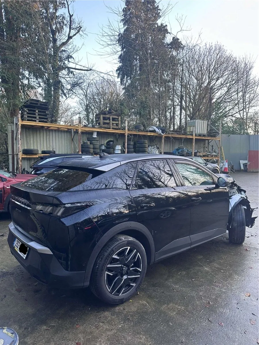 2025 Peugeot 3008 1.2 Petrol - Image 4