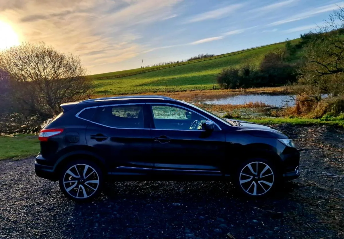 2015 NISSAN QASHQAI 1.5 TEKNA 6500euro - Image 3